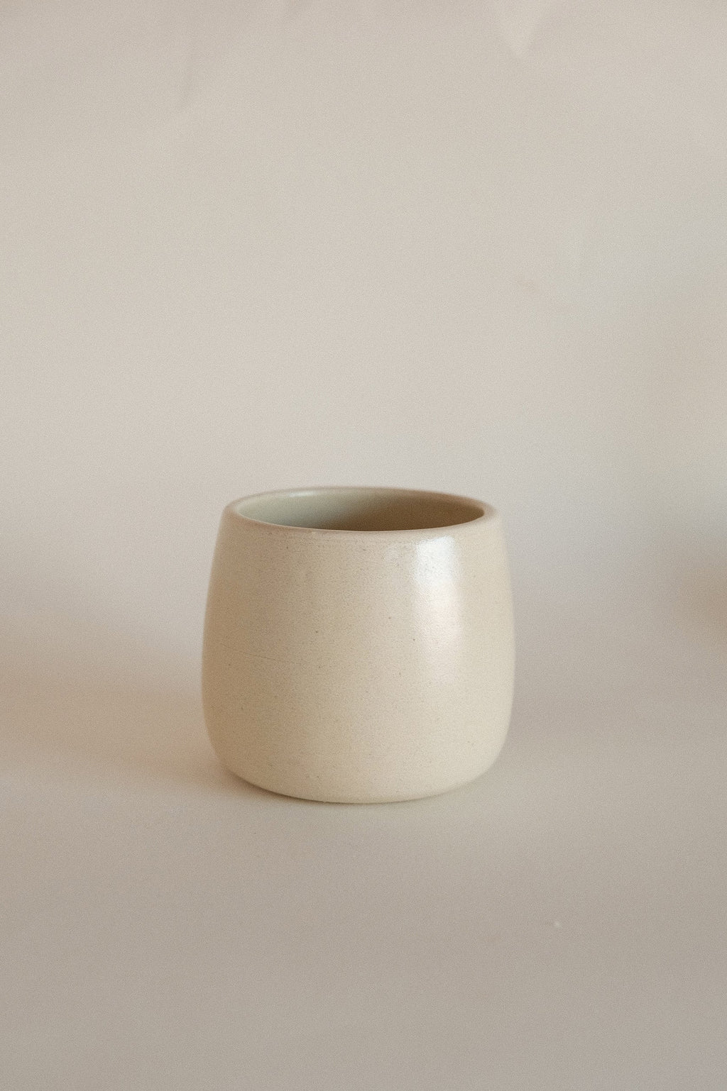 Round Cup in Cream