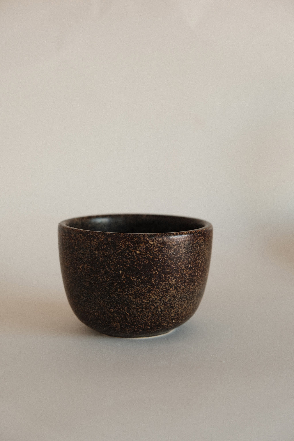 Wide Cup in Roast