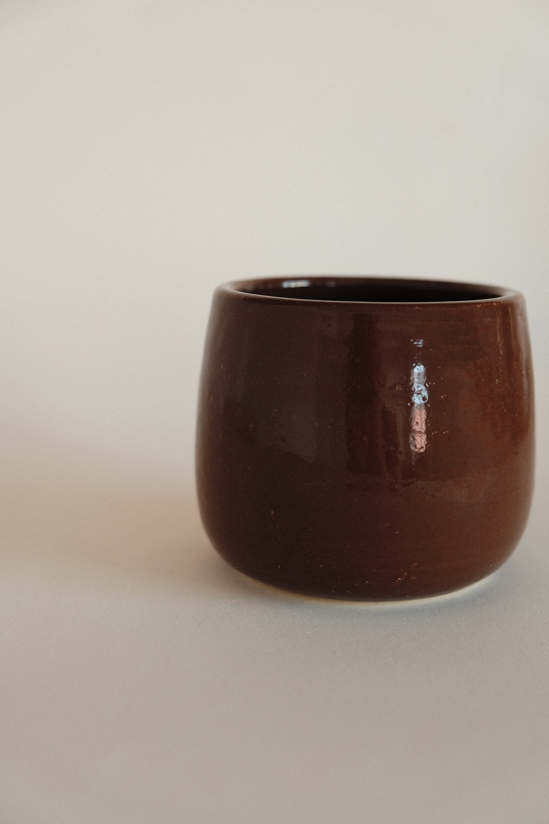 Round Cup in Chocolate