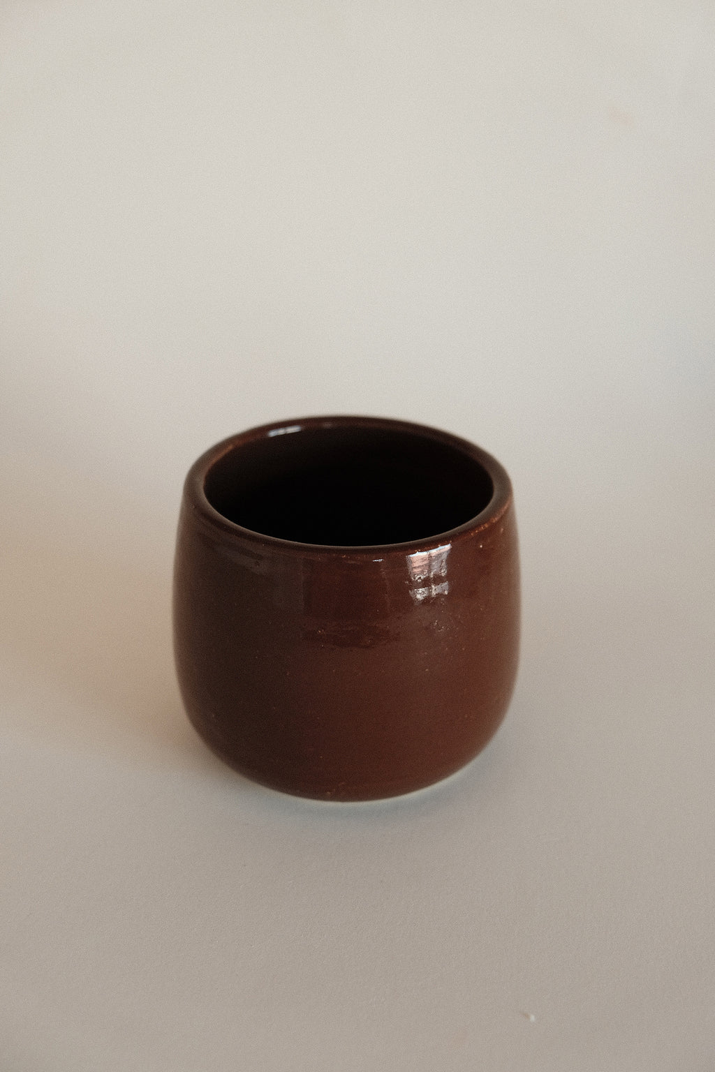 Round Cup in Chocolate