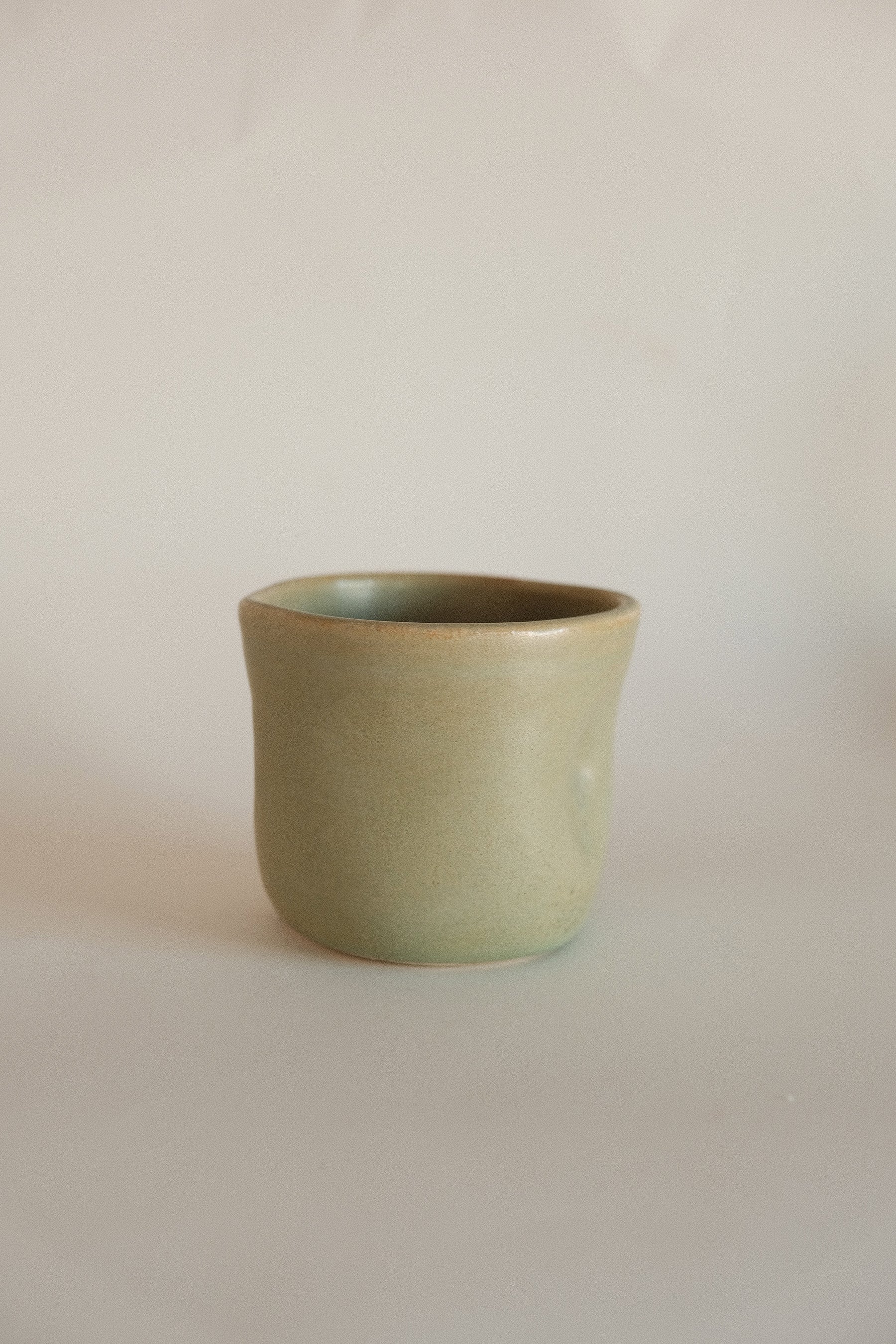 Thumb Cup in Desert Sage
