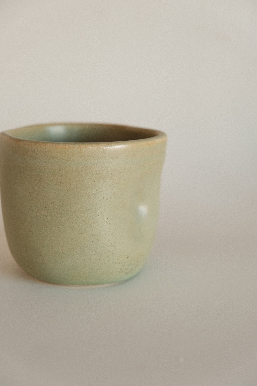 Thumb Cup in Desert Sage