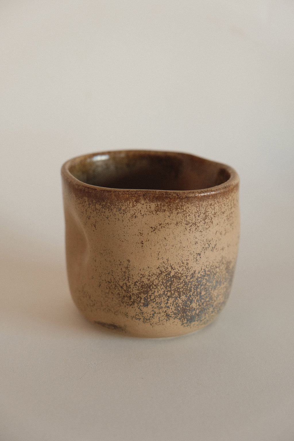 Thumb Cup in Desert Sand