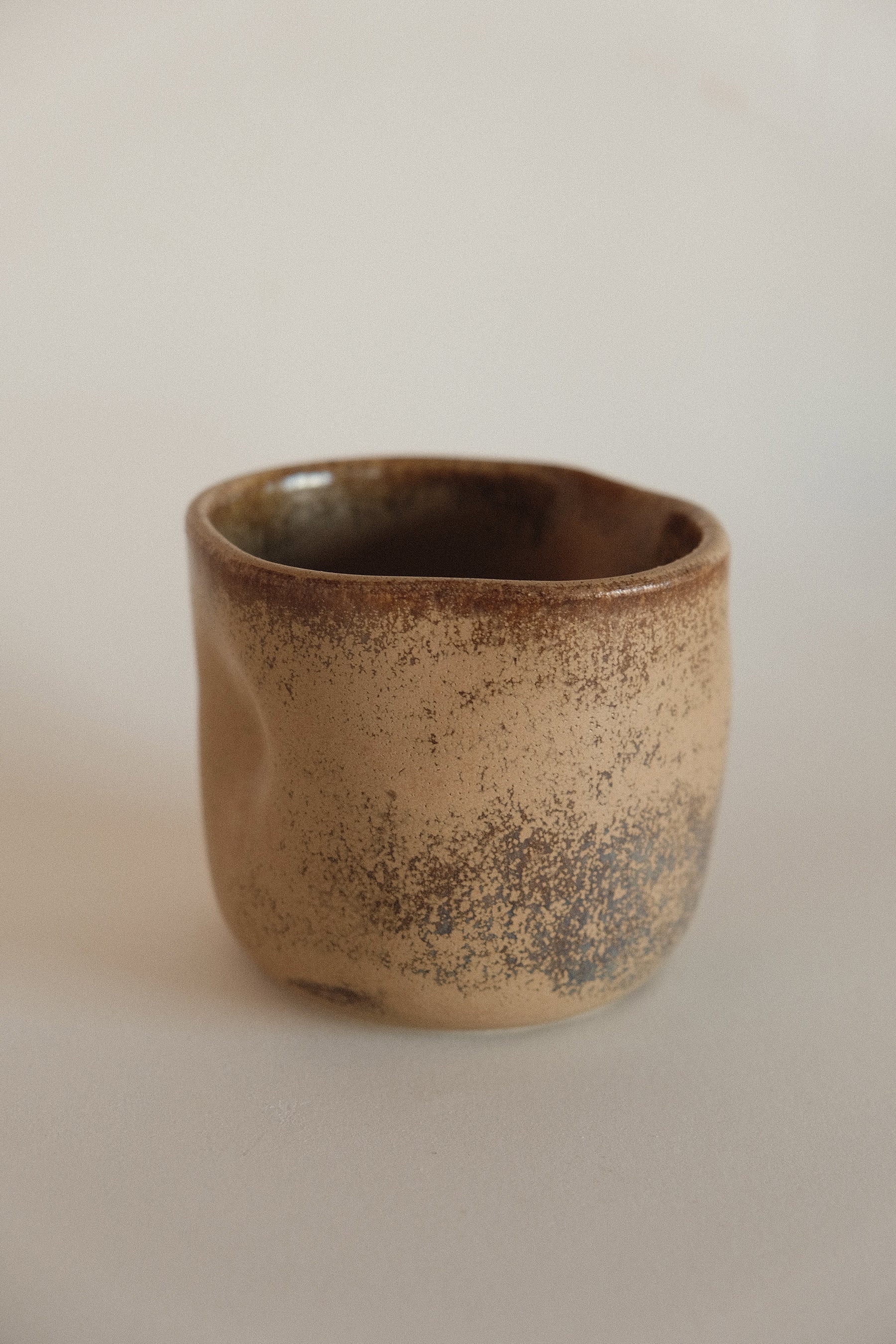 Thumb Cup in Desert Sand