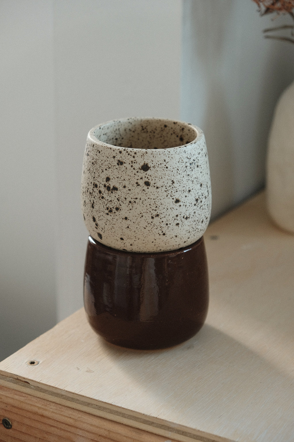 Round Cup in Freckle