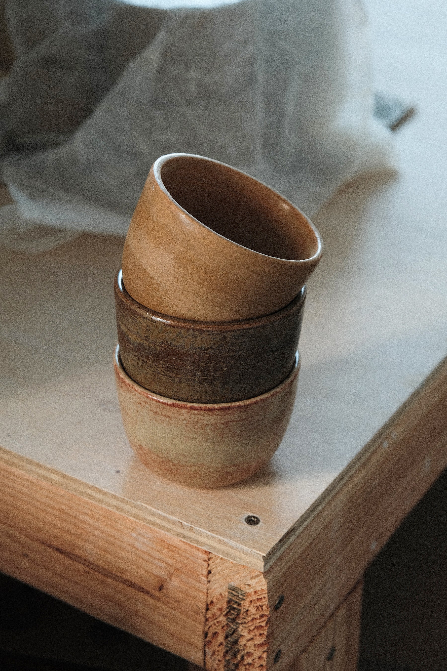 Wide Cup in Smoked Walnut