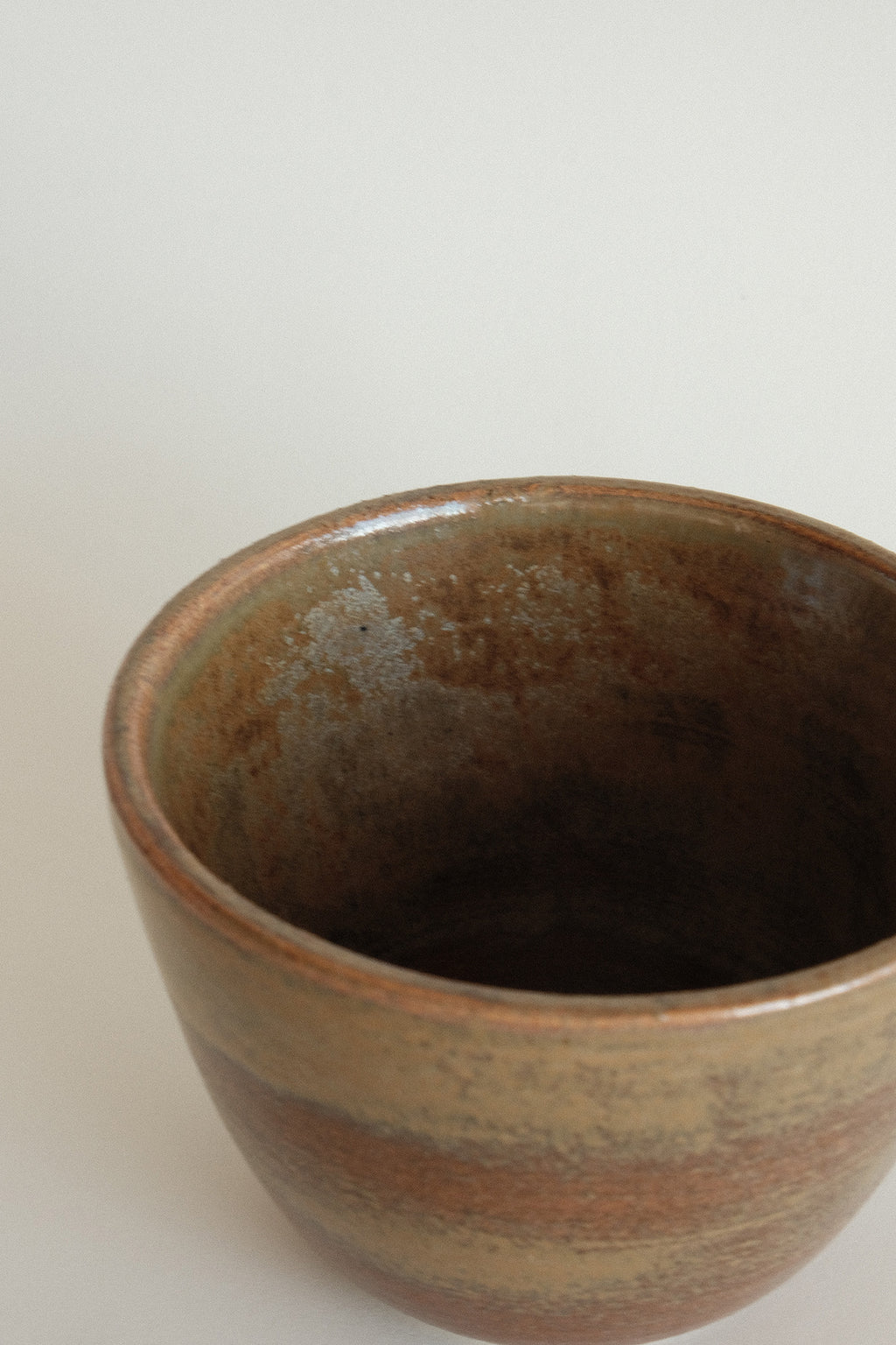 Wide Cup in Smoked Walnut
