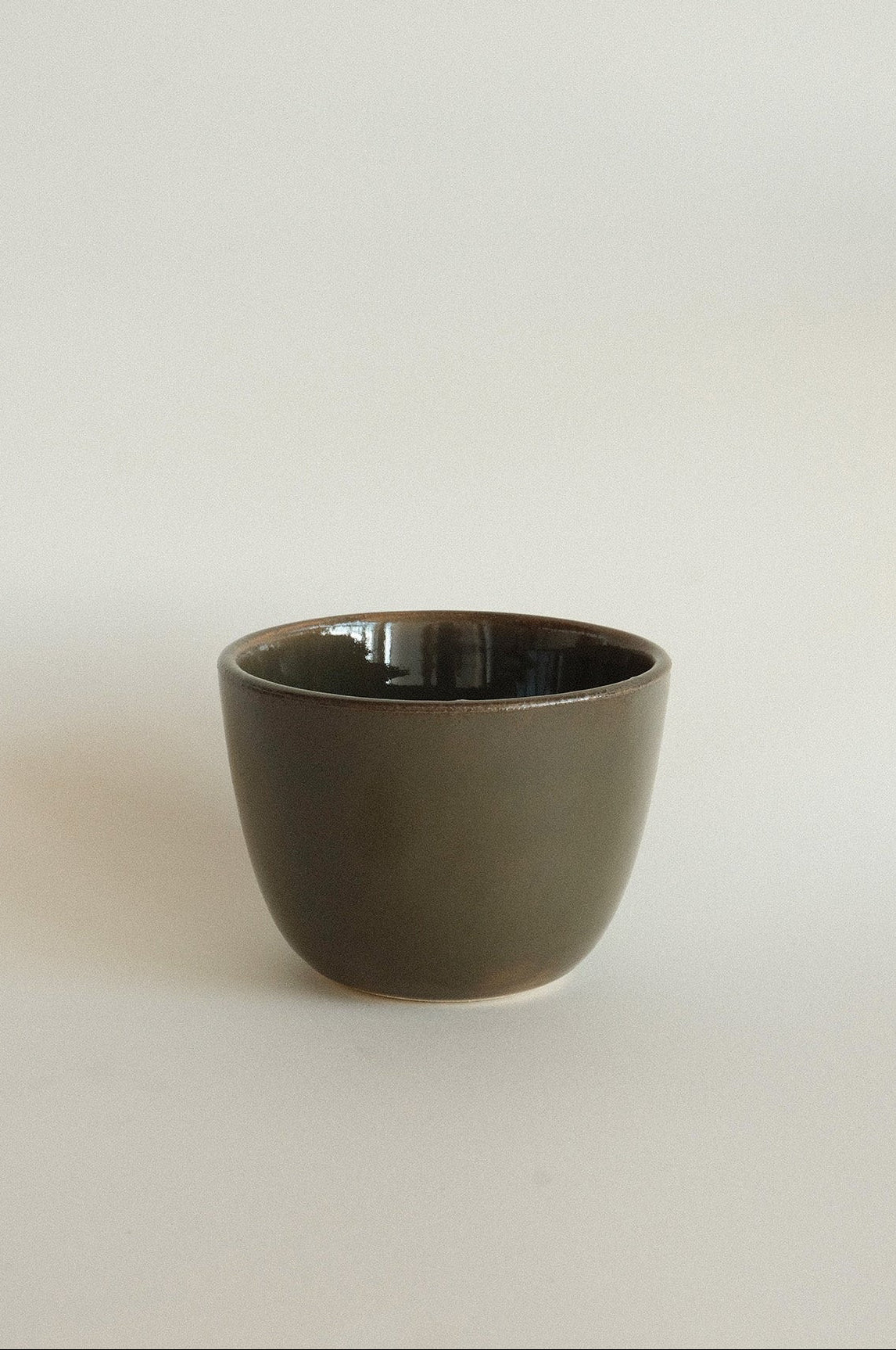 Wide Cup in Dark Olive