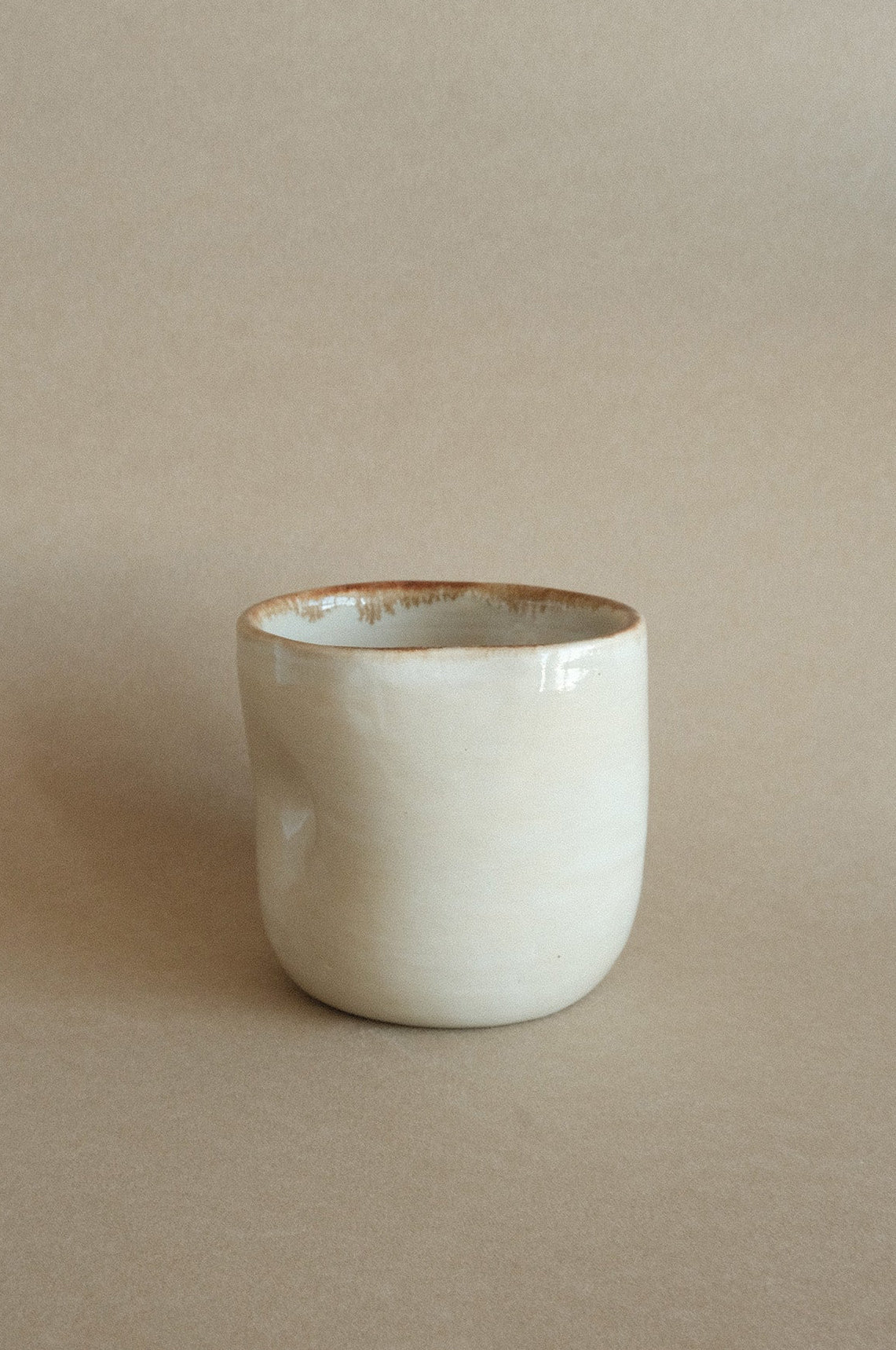 Thumb Cup in Vintage