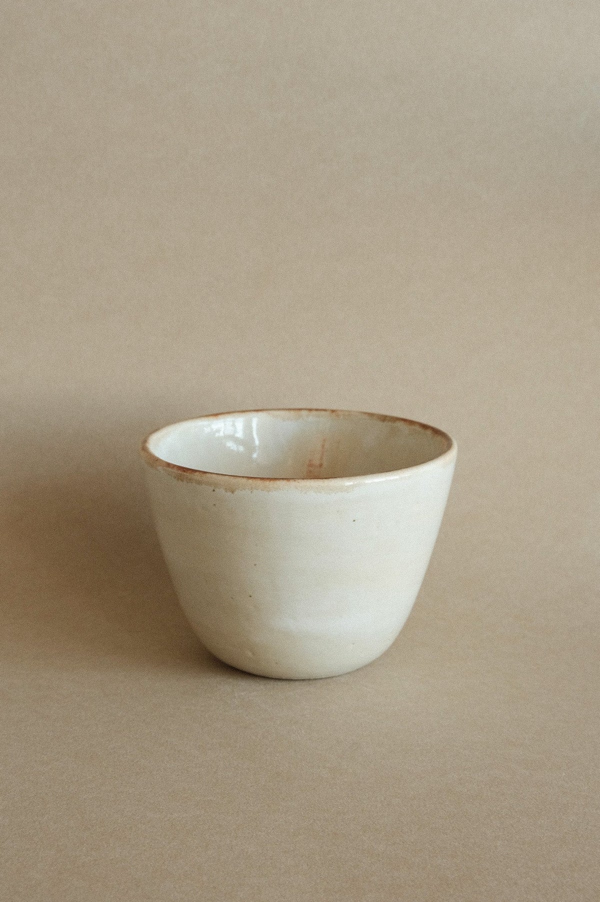 Wide Cup in Vintage