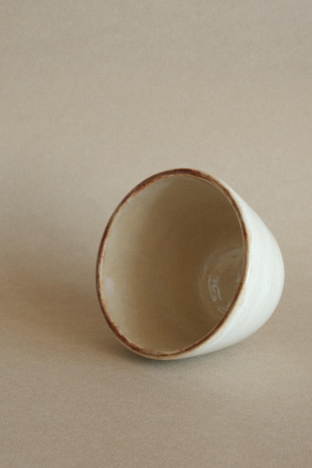 Wide Cup in Vintage